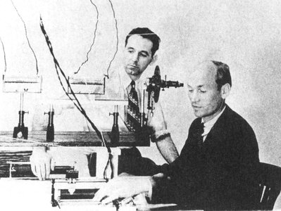 AOB in Caltech Lab 1930s.jpg