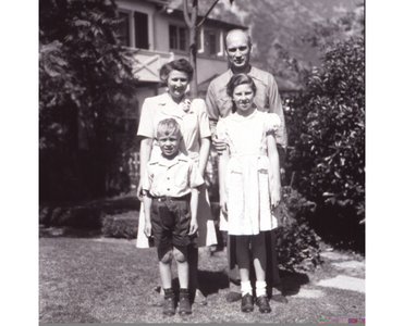 Arnold Mabel Pat and Arnold S.jpg