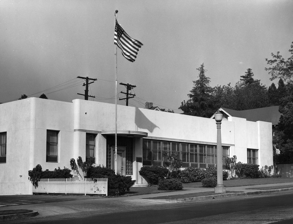 NTL 820 Mission S. Pasadena 1940s.jpg
