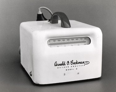 Oxygen Analyzer Model D.jpg